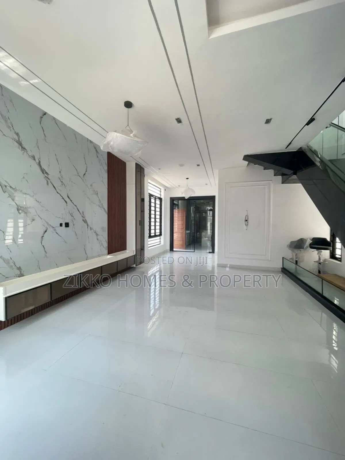 4bdrm Duplex in Orchid Road, Lekki for sale