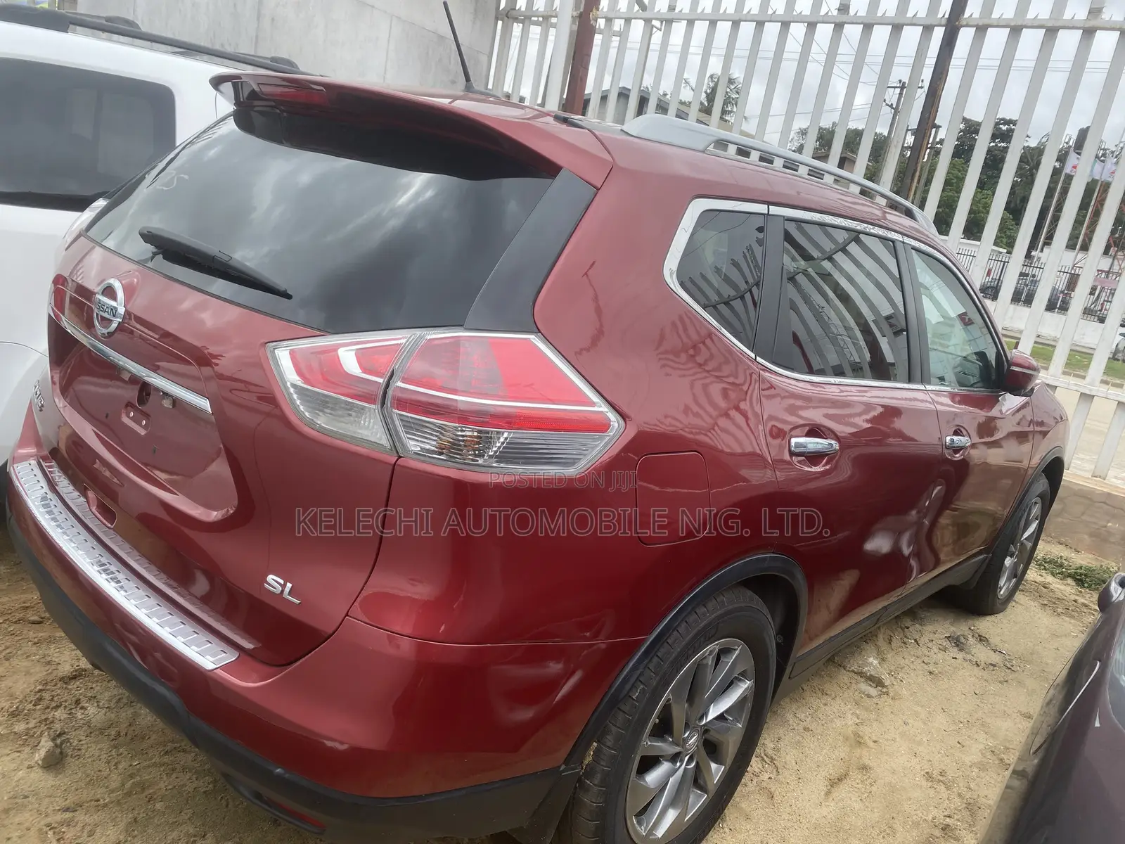 Nissan Rogue SL 4dr SUV AWD (2.5L 4cyl CVT) 2015 Red