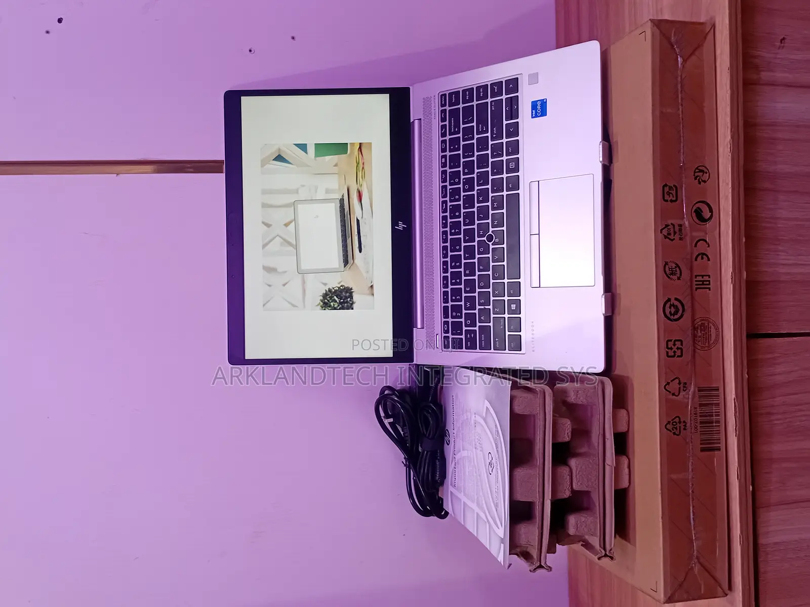 New Laptop HP EliteBook 840 G3 32GB Intel Core i5 SSD 256GB