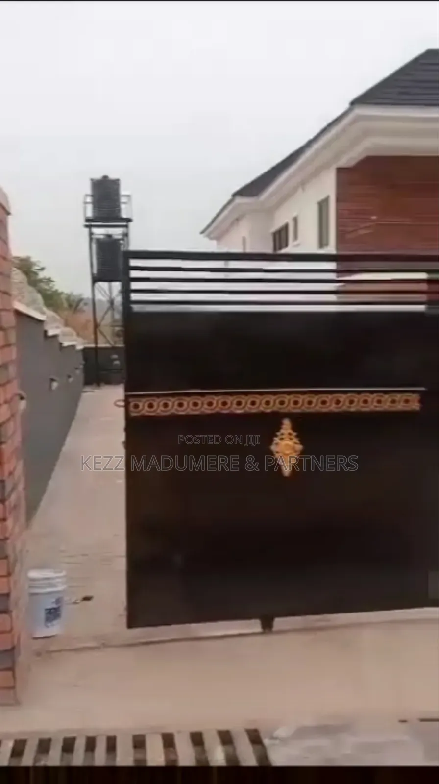 4bdrm Duplex in Winner'S Estate, for sale