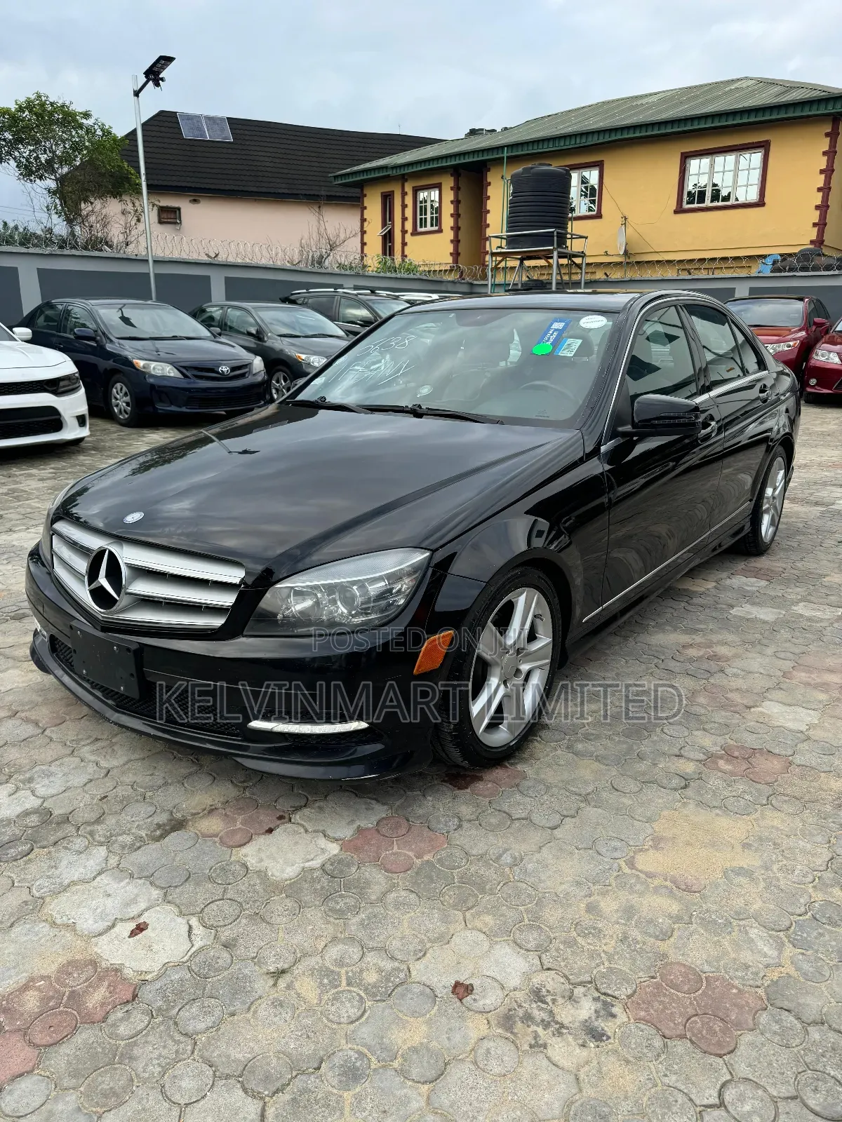 Mercedes-Benz C300 Luxury 4Matic Sedan AWD (3.0L 6cyl 7A) 2011 Black