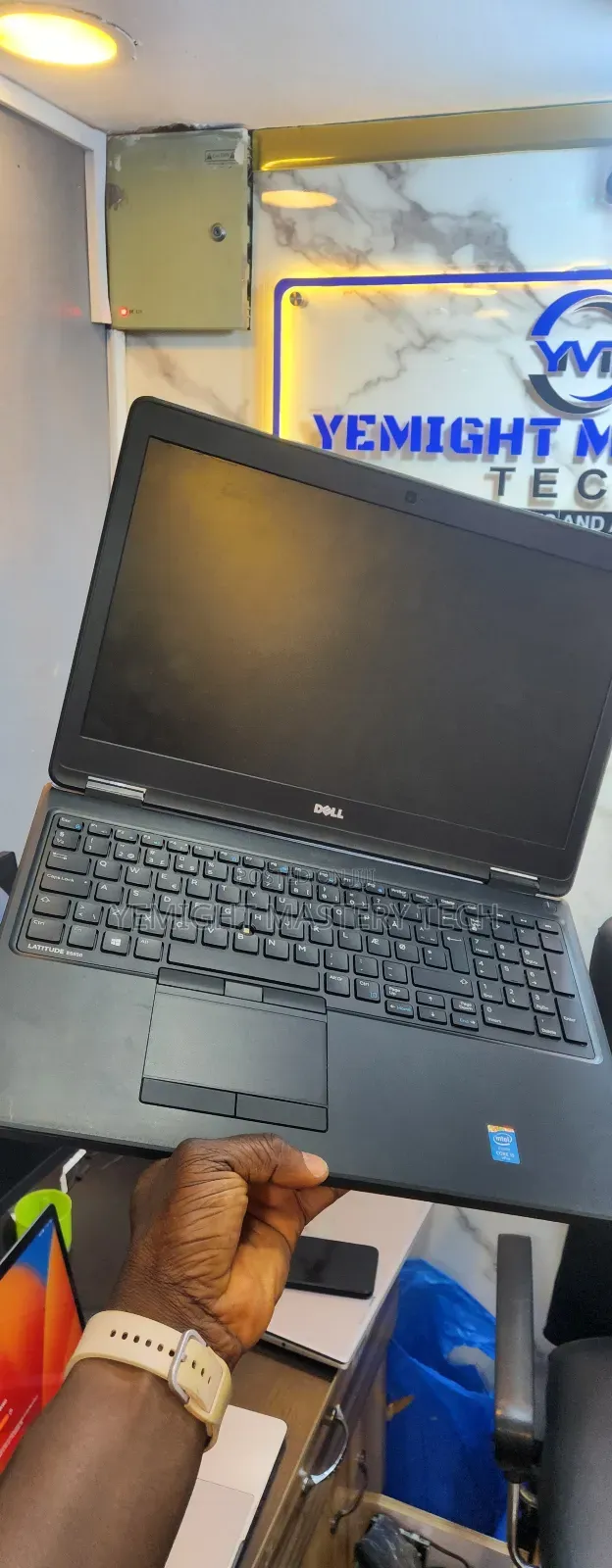 Laptop Dell Latitude 5550 8GB Intel Core I5 SSD 256GB