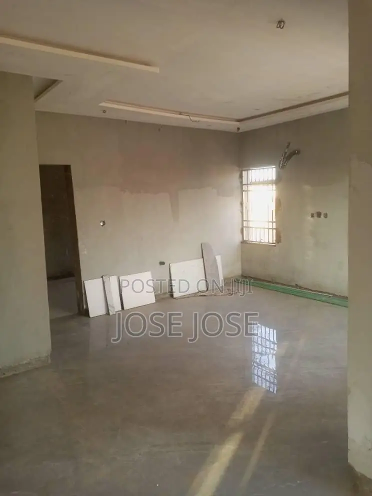 4bdrm Duplex in Around Mshel, FHA for sale