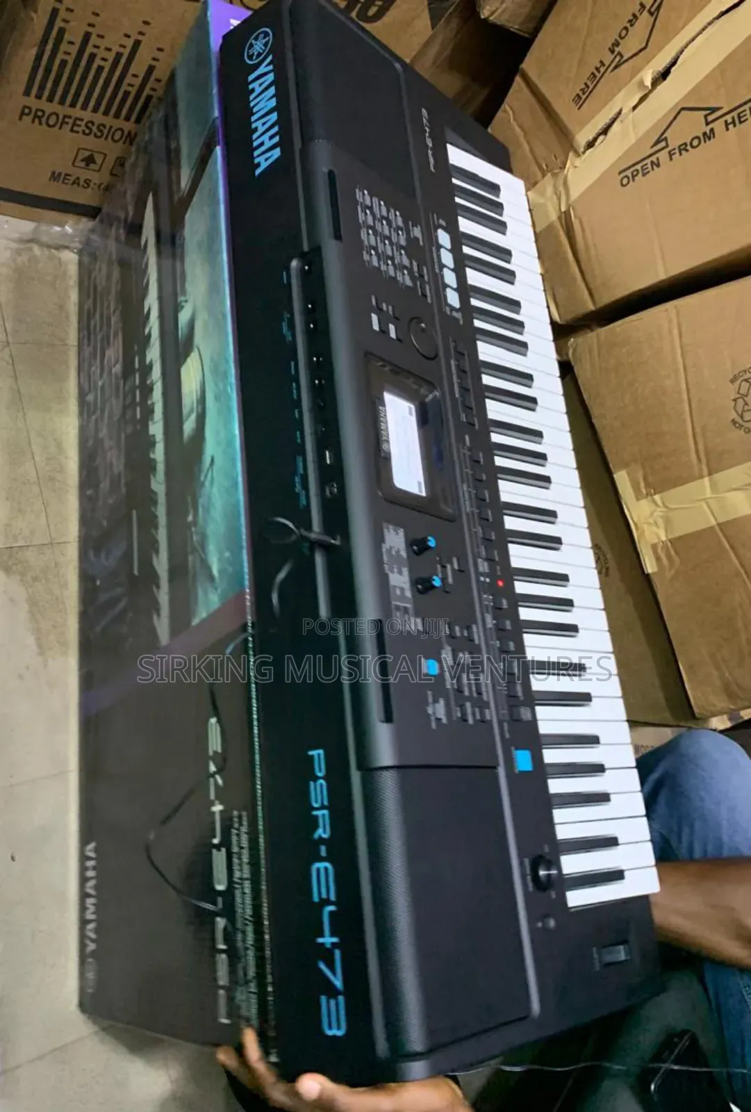 Yamaha Keyboard PSR E473 With Adopter
