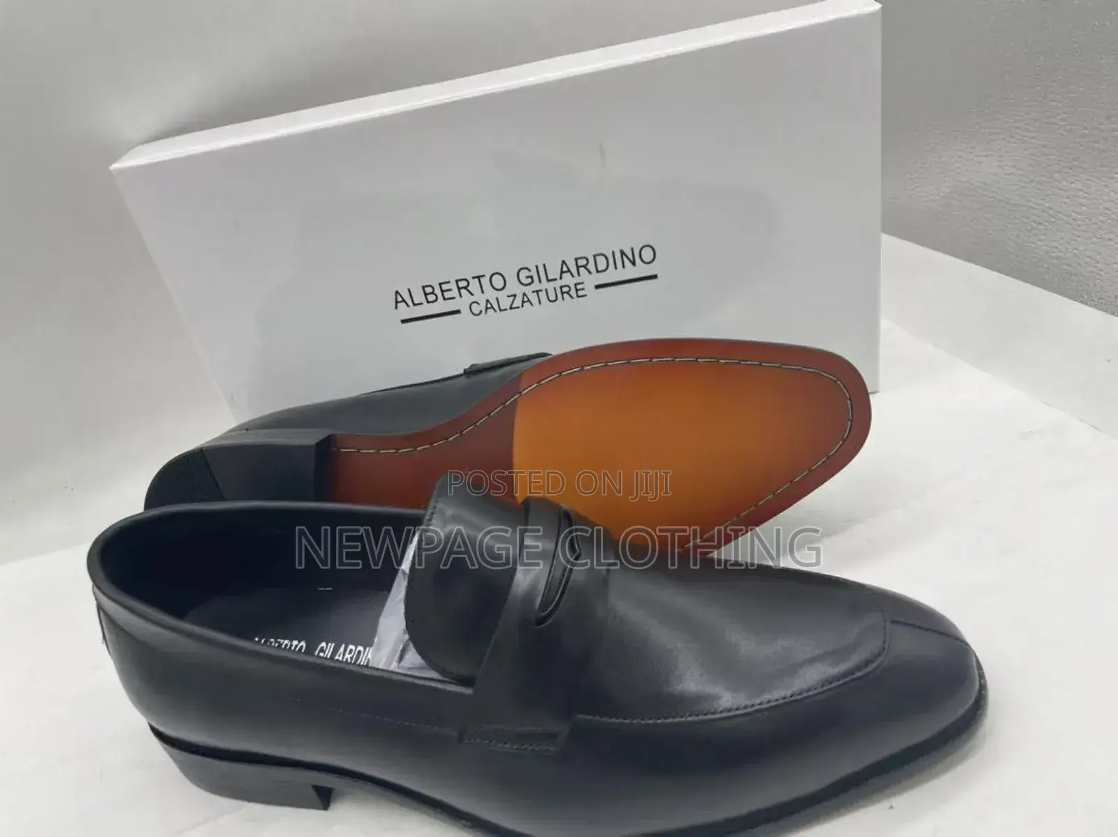 Clarks Simple Elegant Black Leather Dressy Shoes
