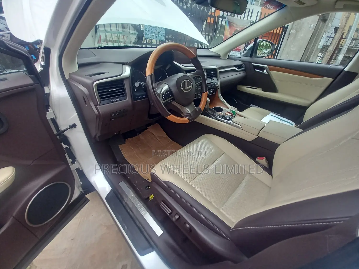Lexus RX 2022 White