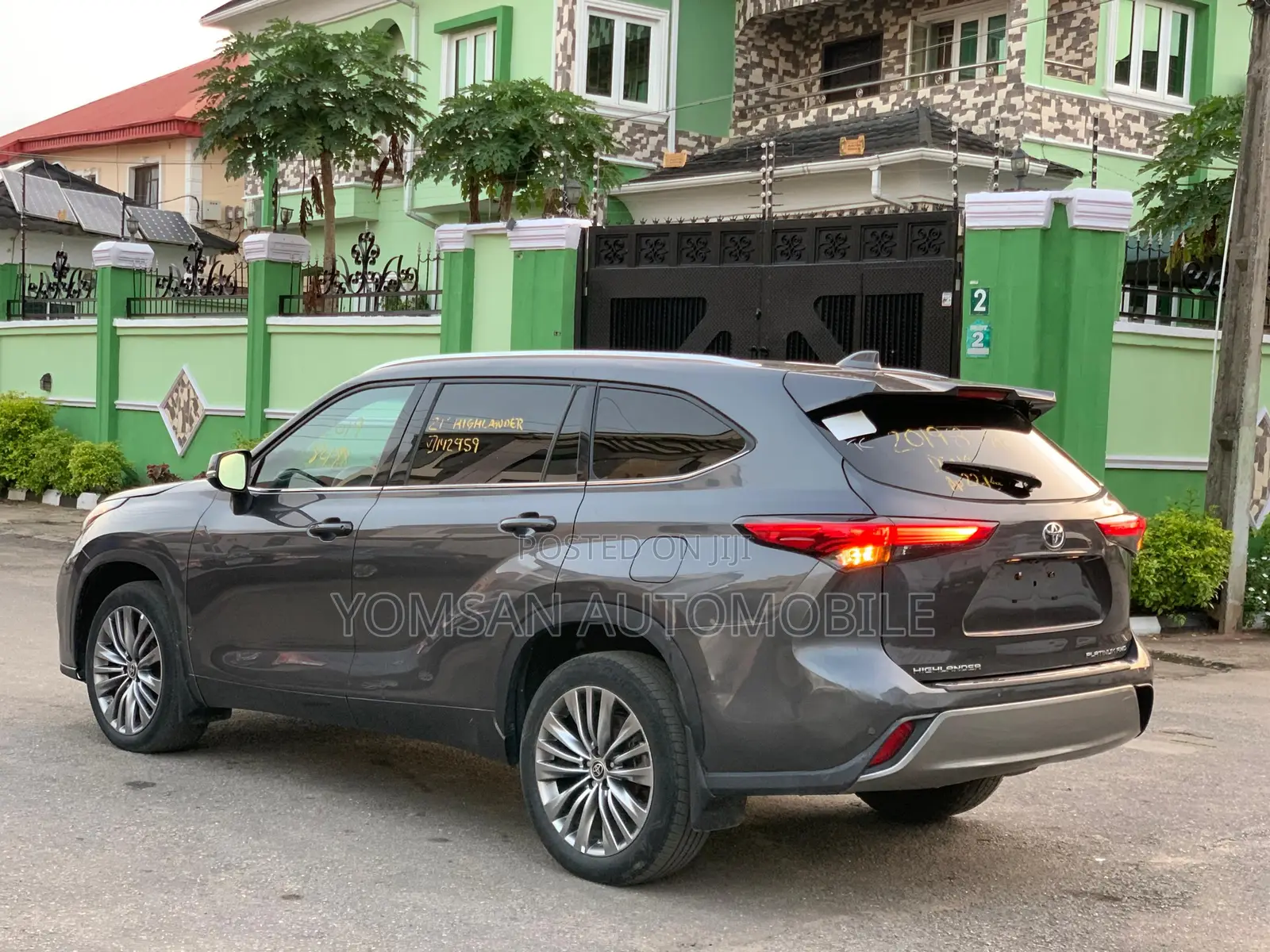 Toyota Highlander Platinum 2021 Gray