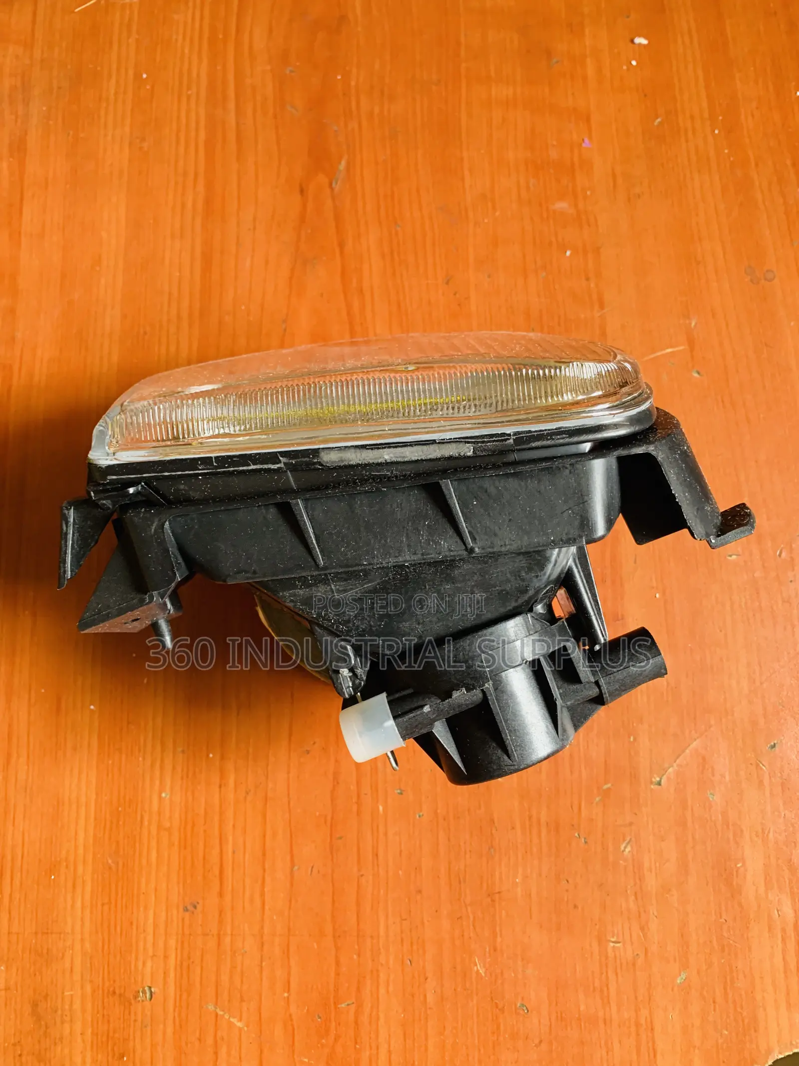 Abakus 551-2005r-Ue Fog Light