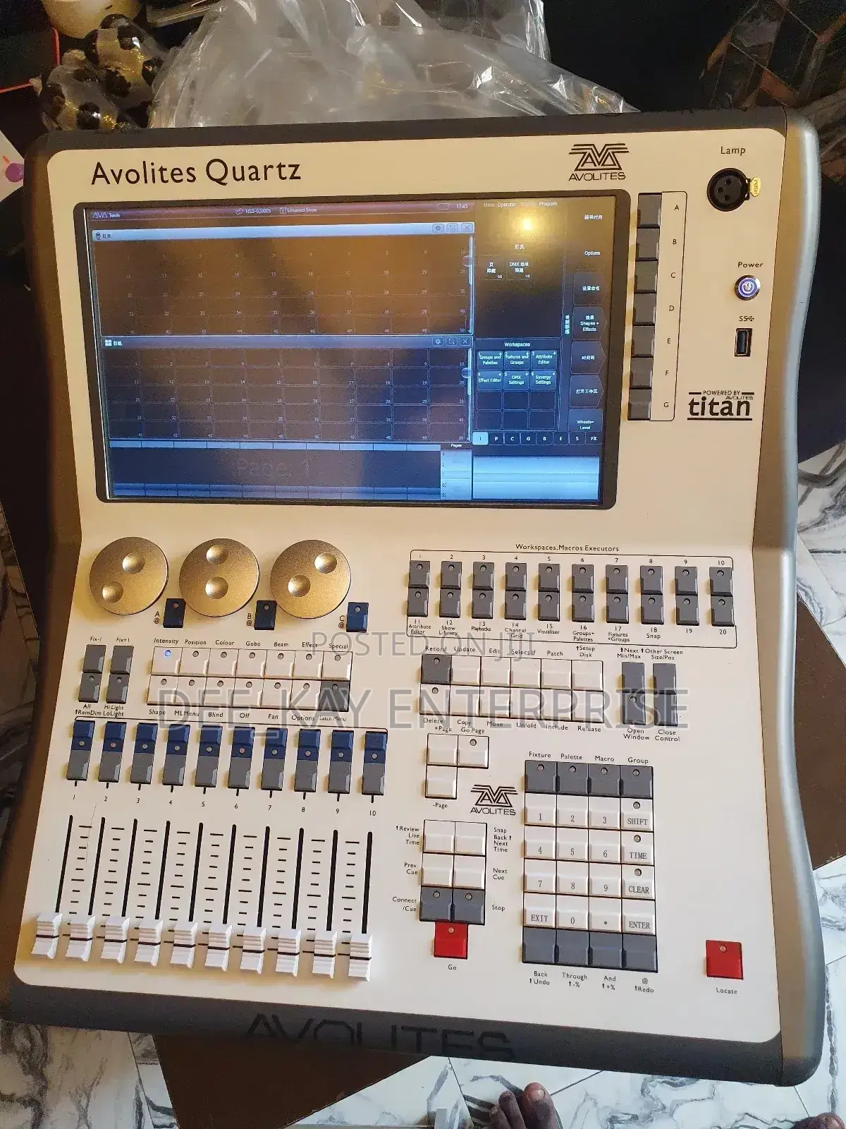 Avolites Quartz Digital Controller Version 18