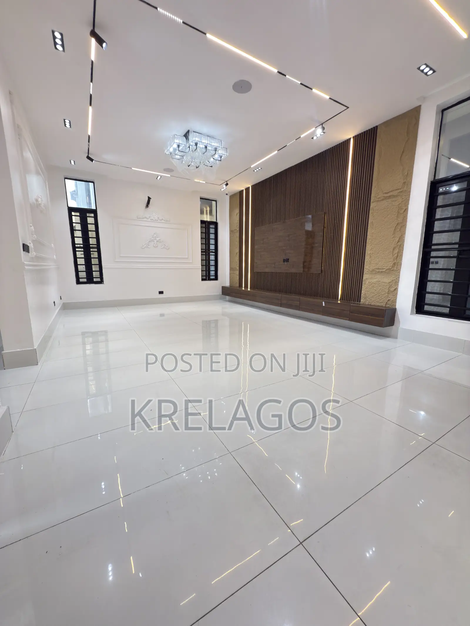 5bdrm Duplex in Ado / Ajah for sale