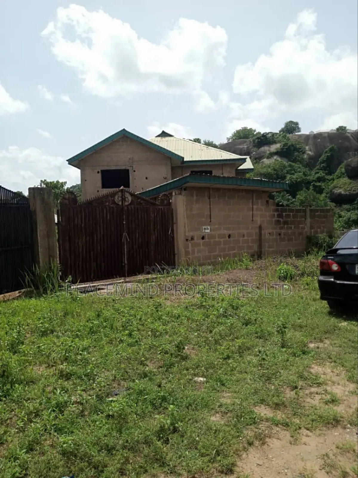 11bdrm Block of Flats in Federal Housing, Abeokuta South for sale
