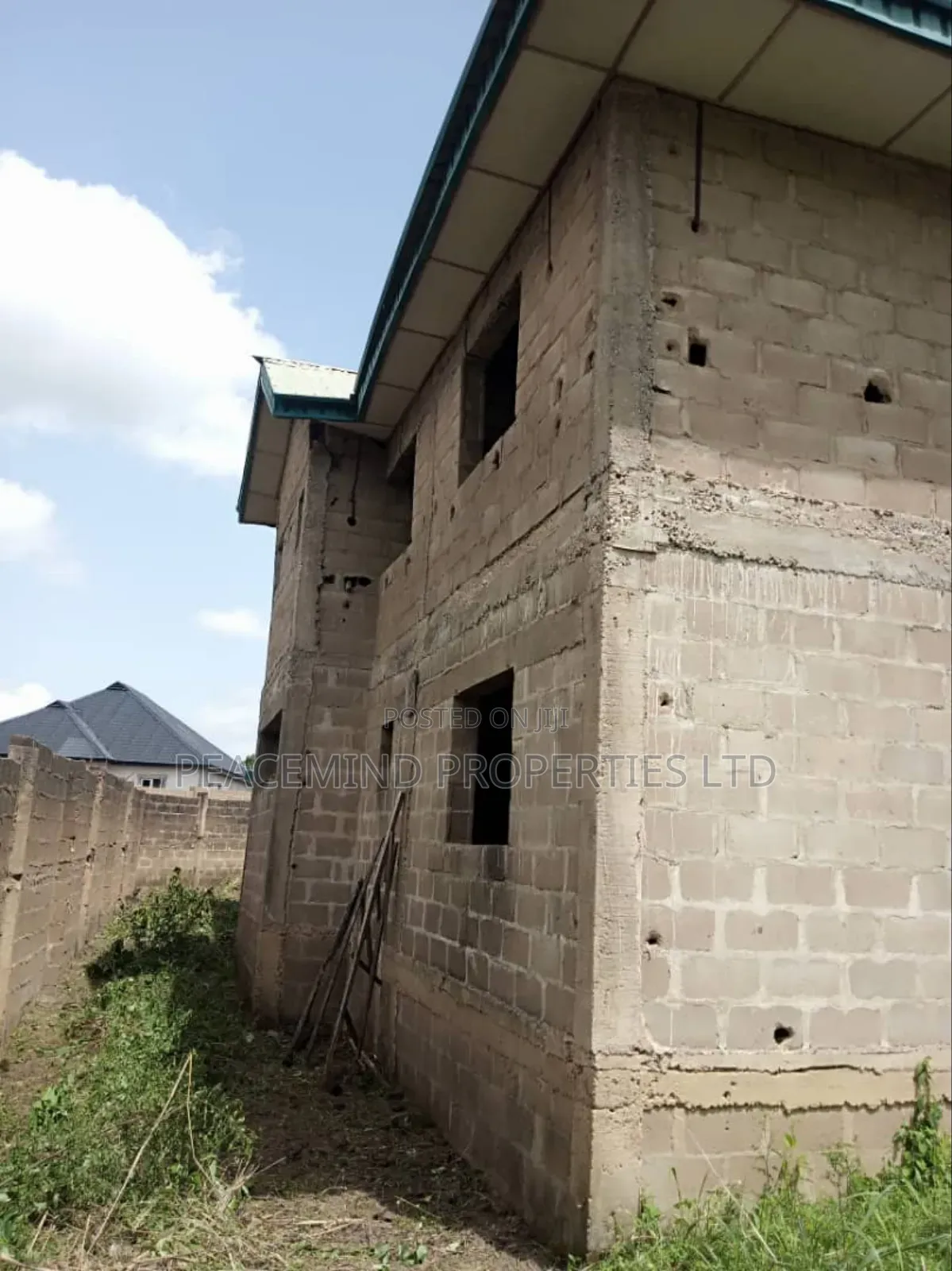 11bdrm Block of Flats in Federal Housing, Abeokuta South for sale