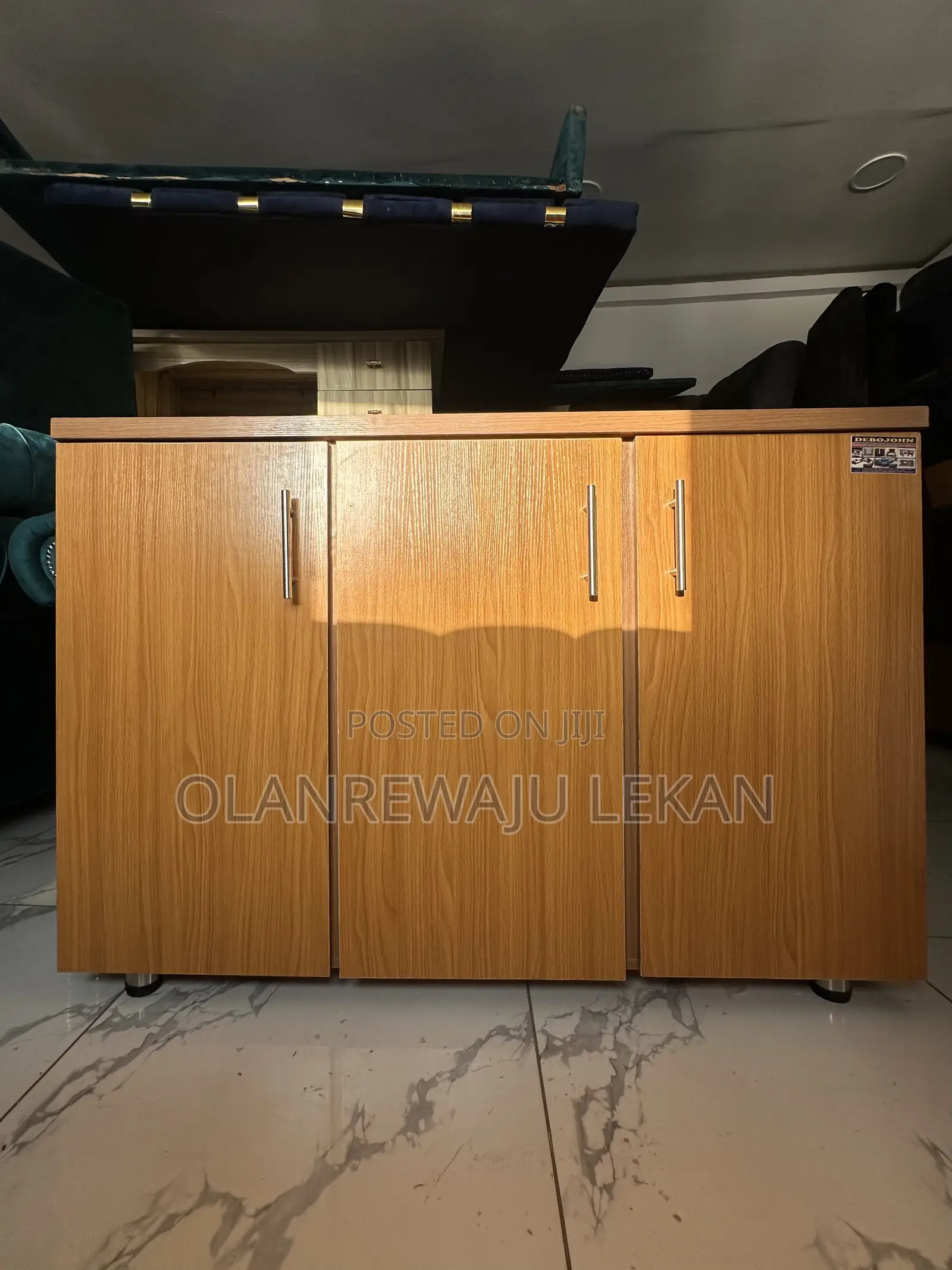 Kitchen Cupboard/Cabinet