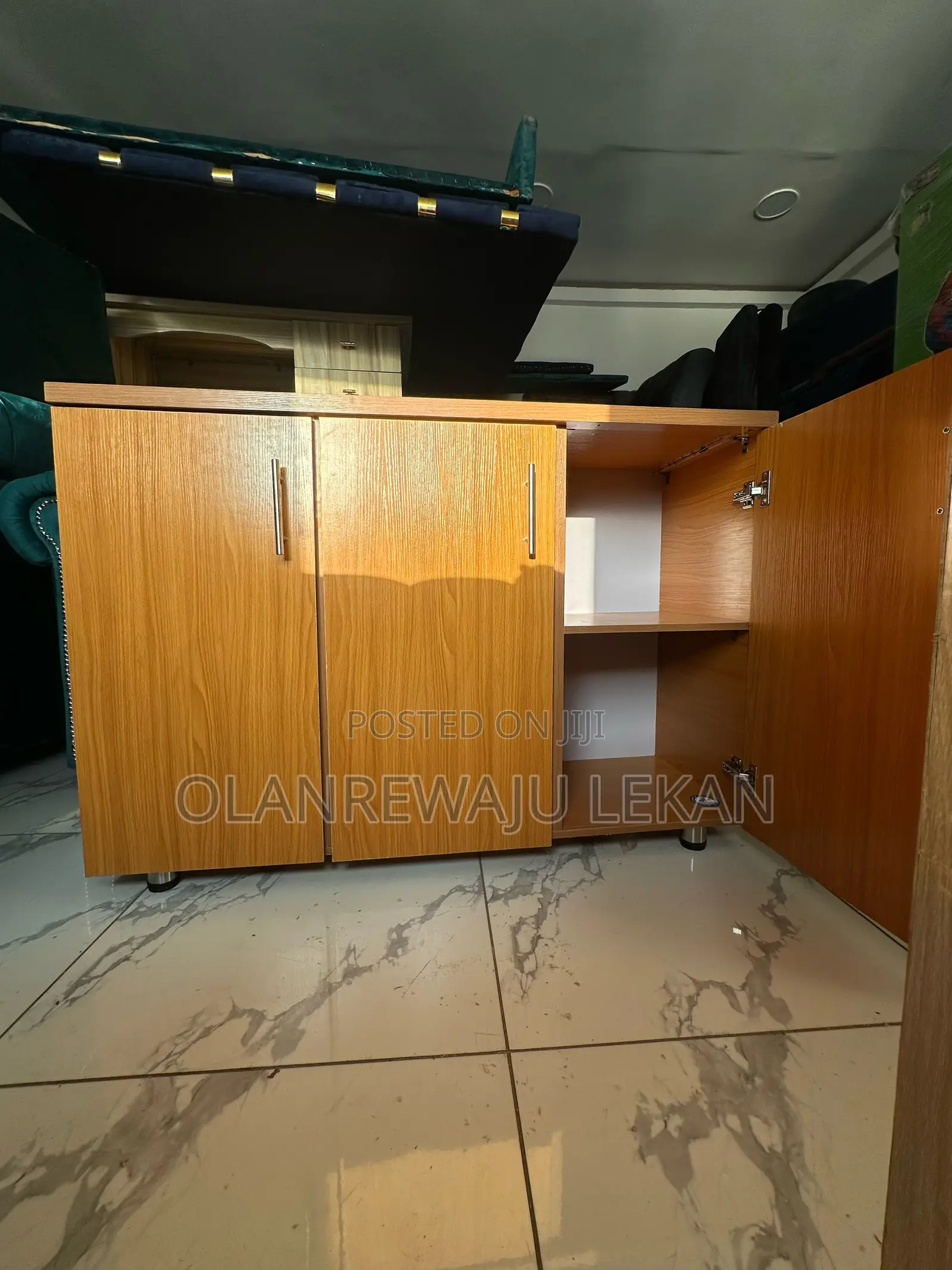 Kitchen Cupboard/Cabinet