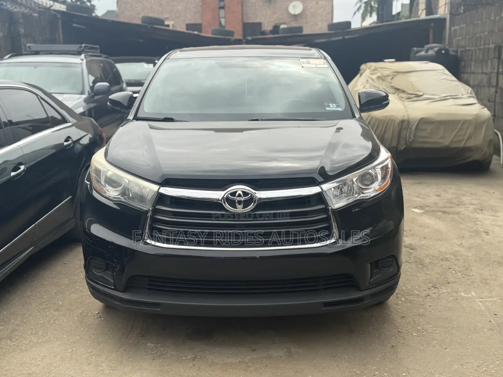 Toyota Highlander LE 4dr SUV AWD (3.5L 6cyl 6A) 2015 Gray