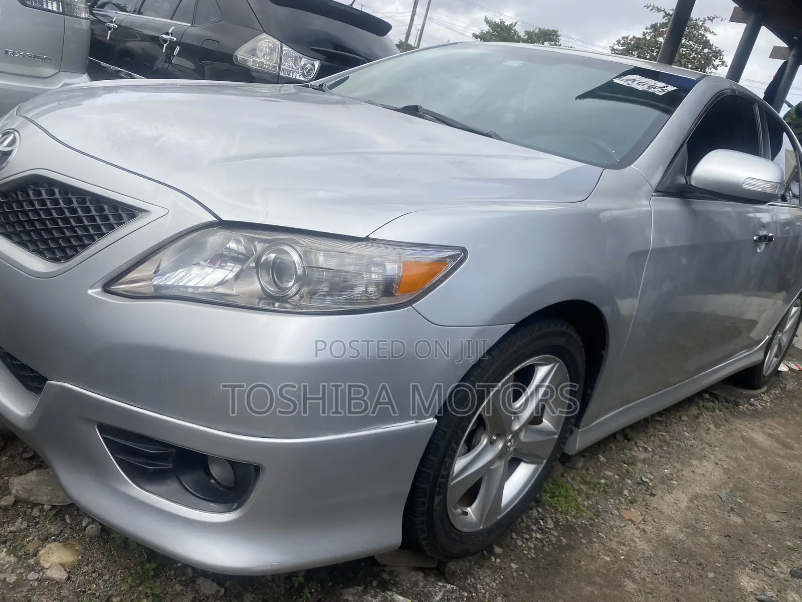 Toyota Camry SE 4dr Sedan (2.5L 4cyl 6A) 2011 Silver