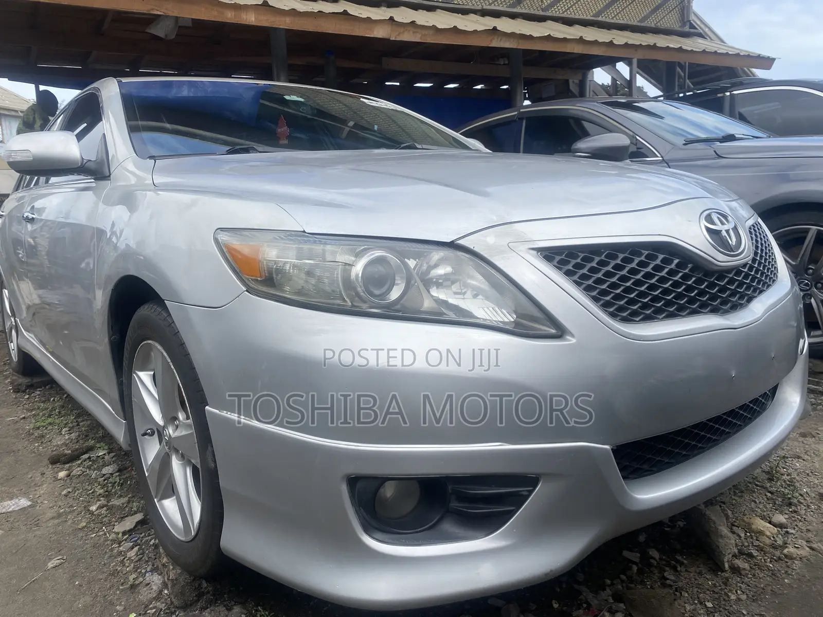 Toyota Camry SE 4dr Sedan (2.5L 4cyl 6A) 2011 Silver