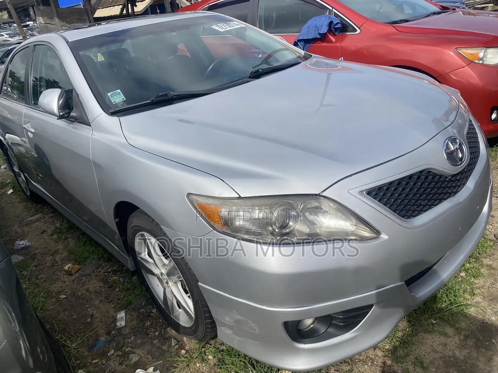 Toyota Camry SE V6 4dr Sedan (3.5L 6cyl 6A) 2011 Silver