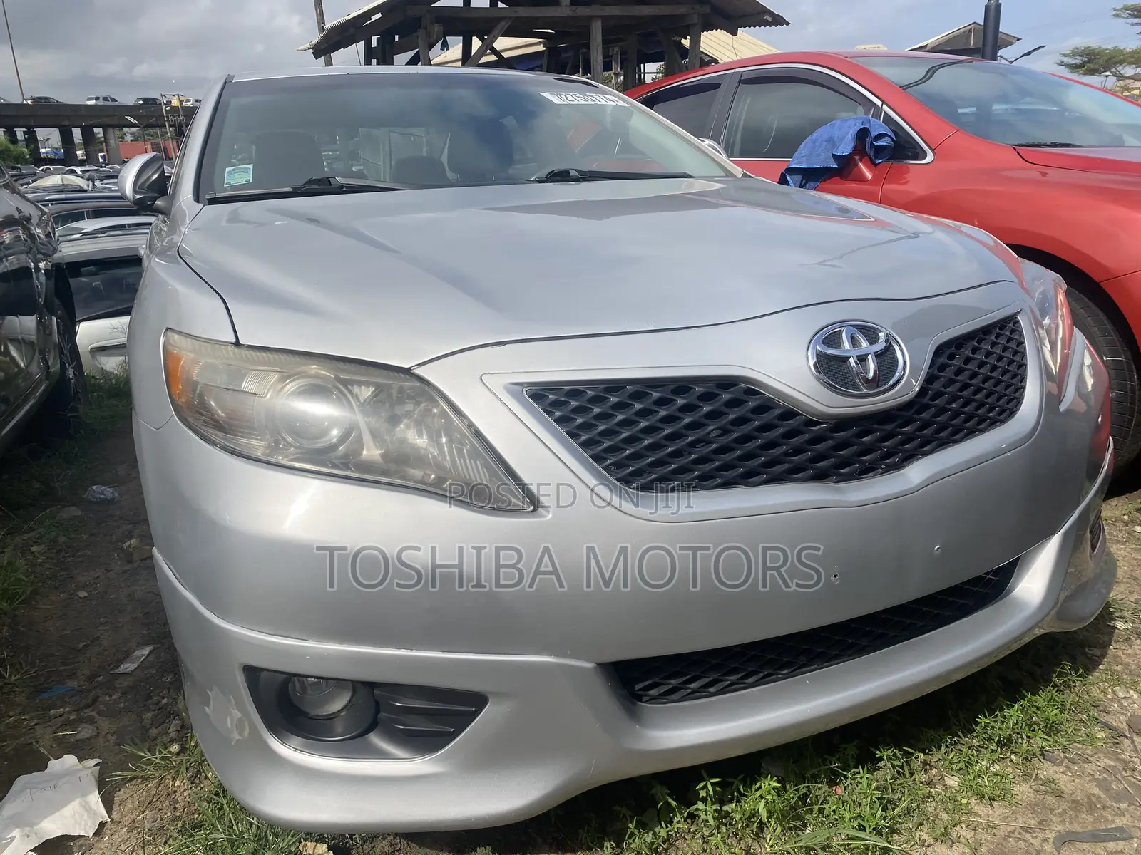 Toyota Camry SE V6 4dr Sedan (3.5L 6cyl 6A) 2011 Silver