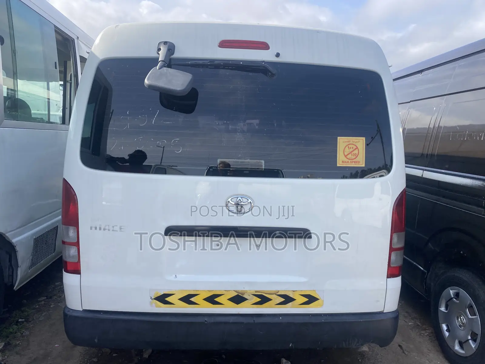 Toyota HiAce 2015 White