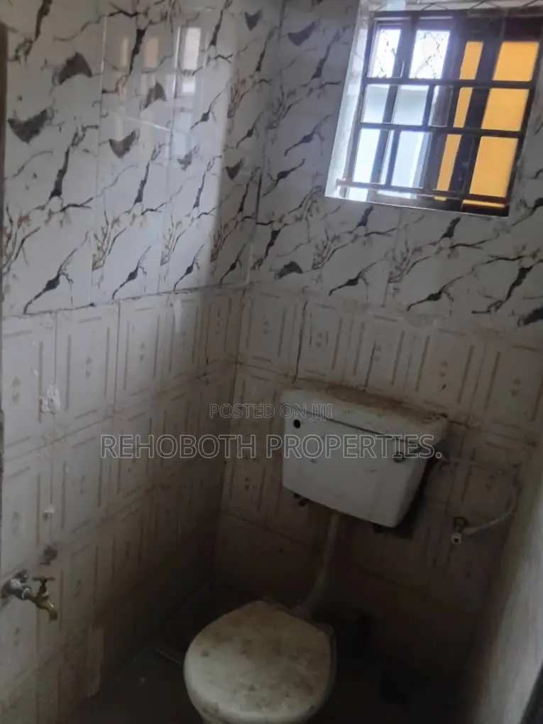 2bdrm Bungalow in Catarpillar Alaaka, Akala Express for rent