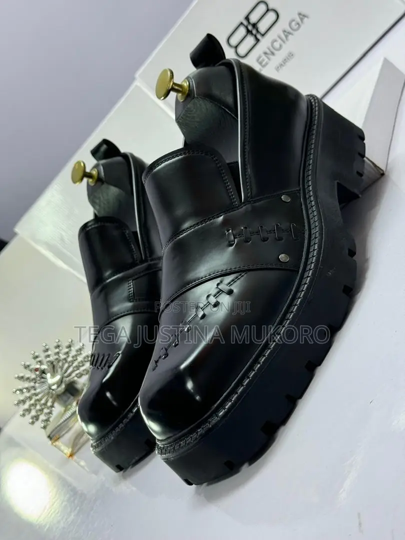 Latest Stylish Design Balenciaga Men's Footwear