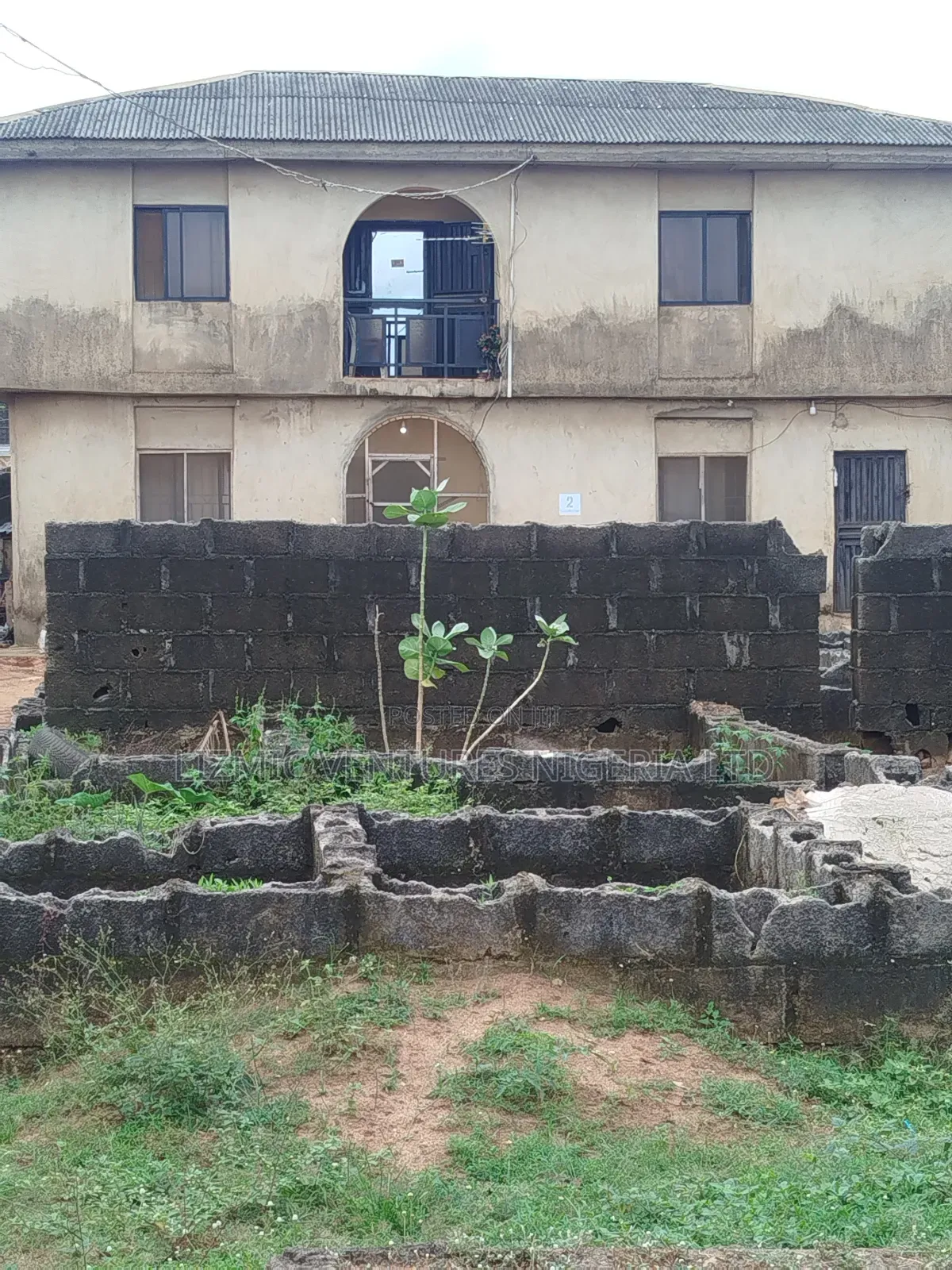 Furnished 2bdrm Block of Flats in Isuti Road, Igando / Ikotun/Igando