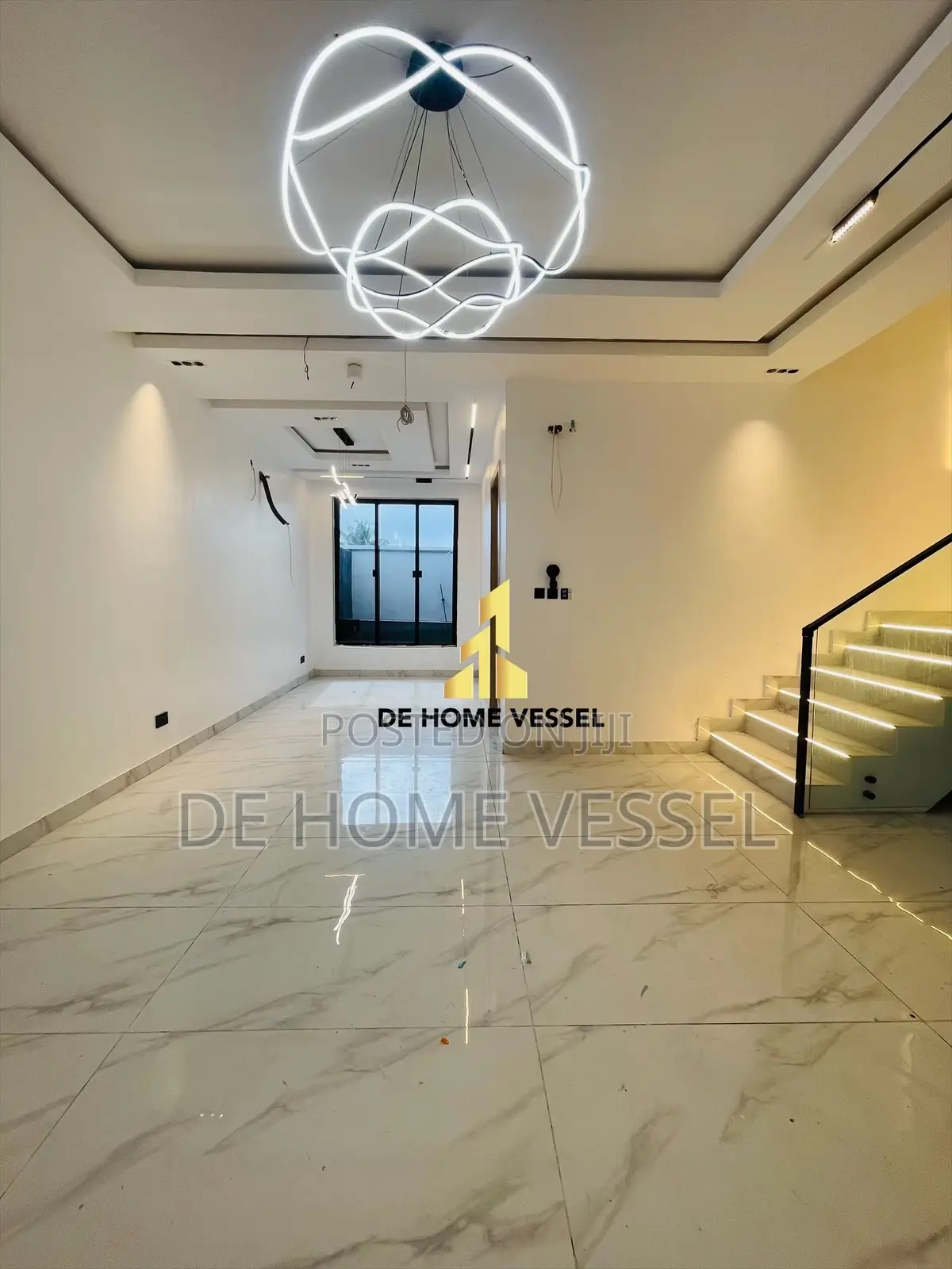 4bdrm Townhouse/Terrace in Lekki Phase 1 for sale