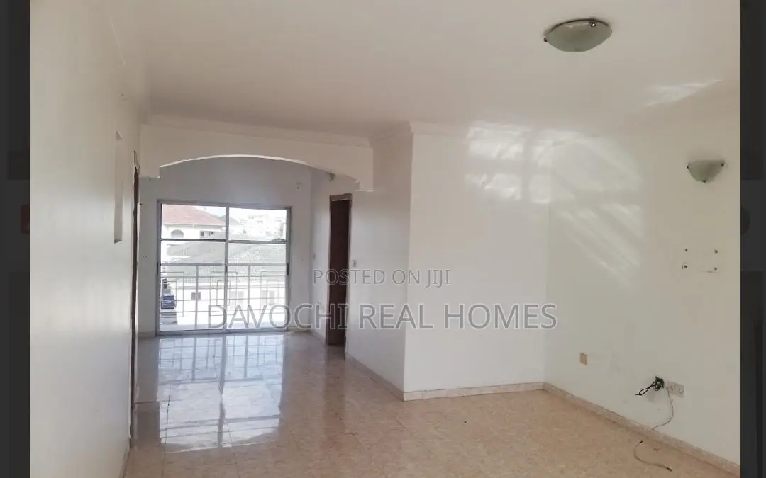 3bdrm Apartment in Ikota for rent
