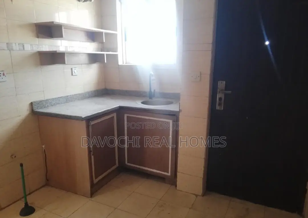 3bdrm Apartment in Ikota for rent