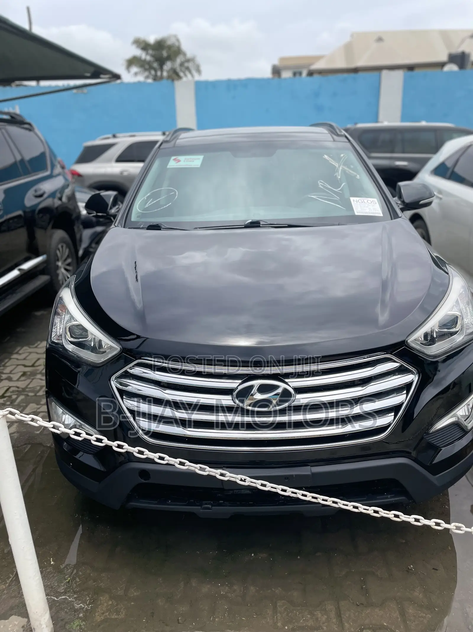 Hyundai Santa Fe Limited w/Saddle Interior 4dr SUV (3.3L 6cyl 6A) 2015