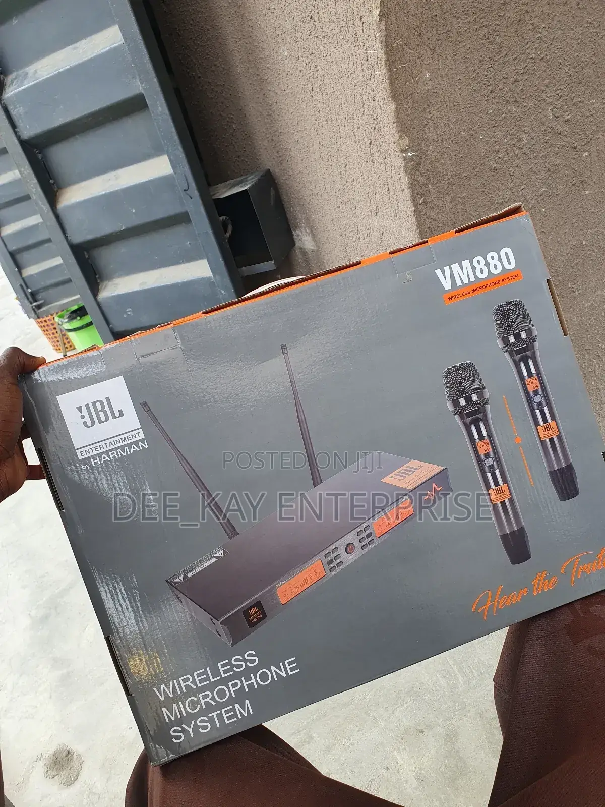 JBL V880 Wireless Microphone System