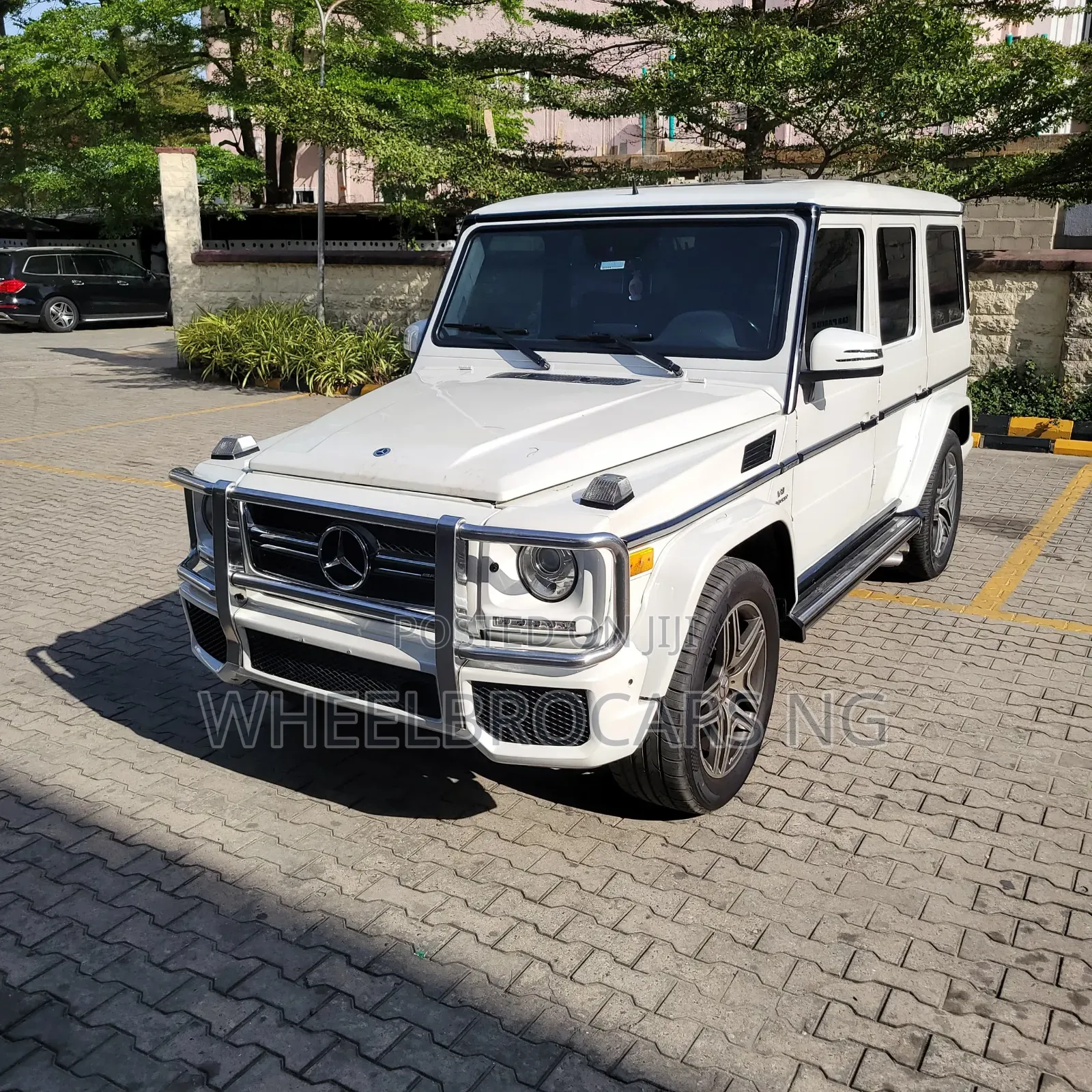 Mercedes-Benz G-Class Base G 63 AMG AWD 2013 White