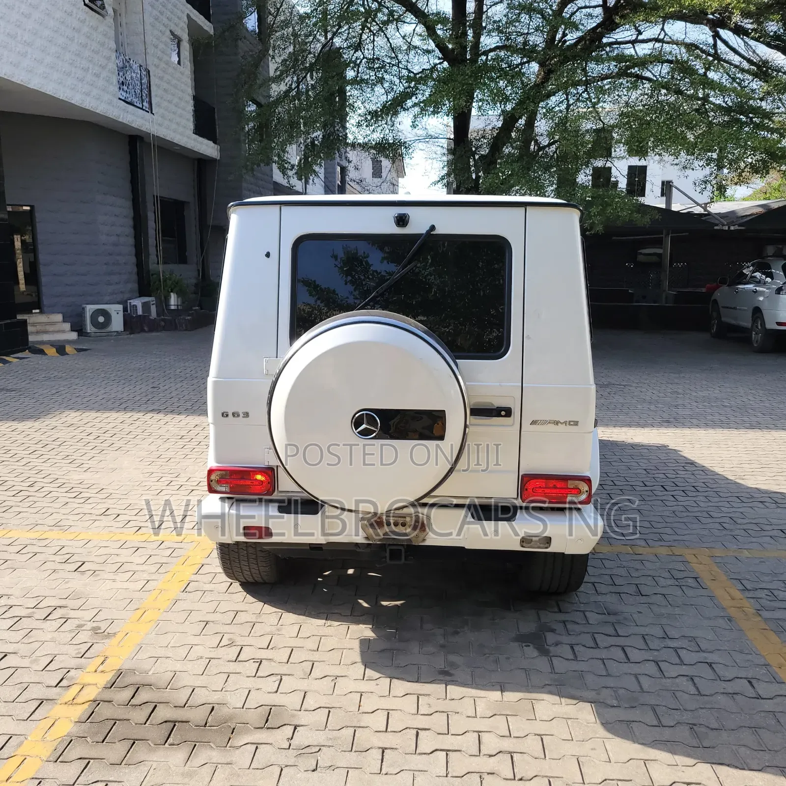 Mercedes-Benz G-Class Base G 63 AMG AWD 2013 White