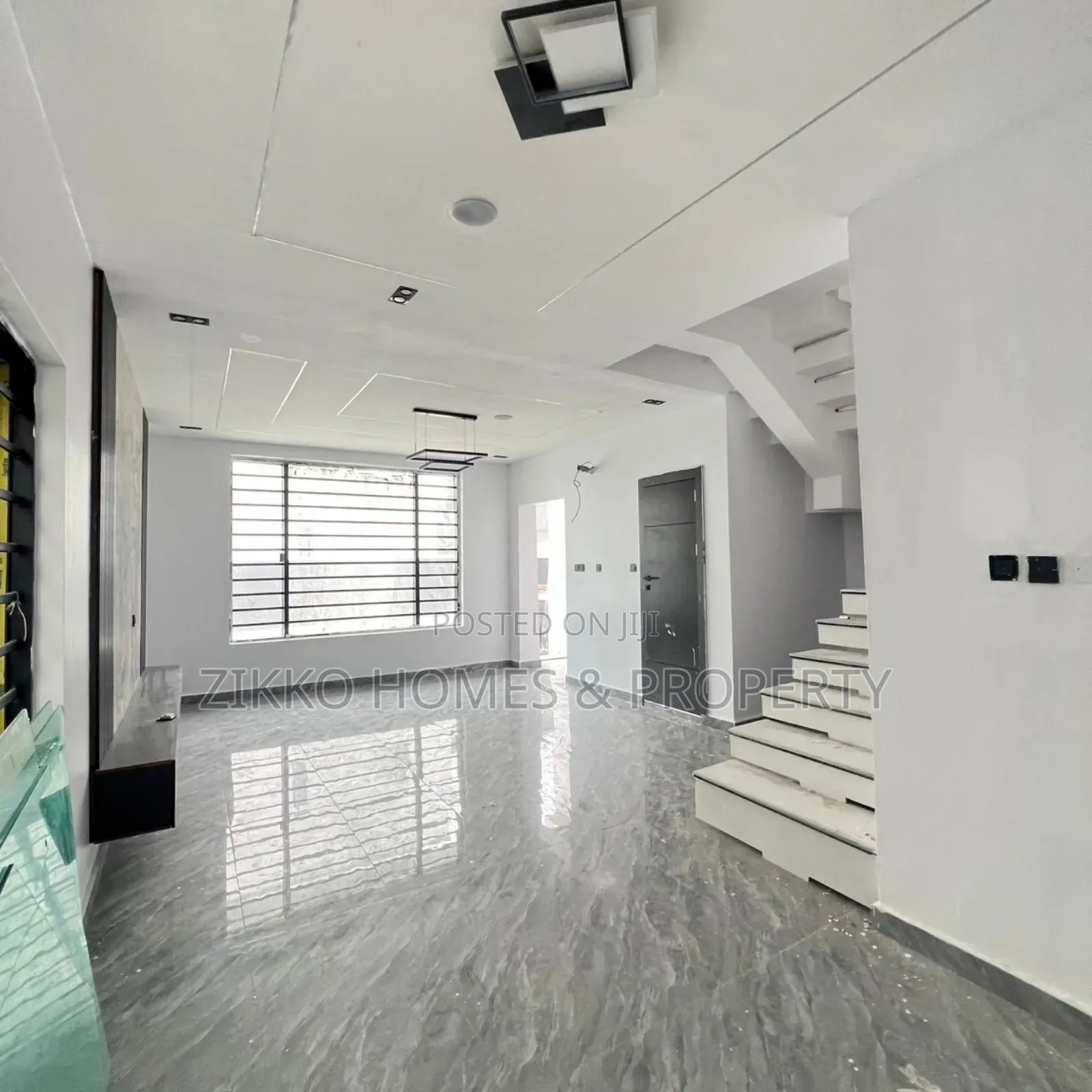 4bdrm Townhouse/Terrace in Orchid, Lekki for sale