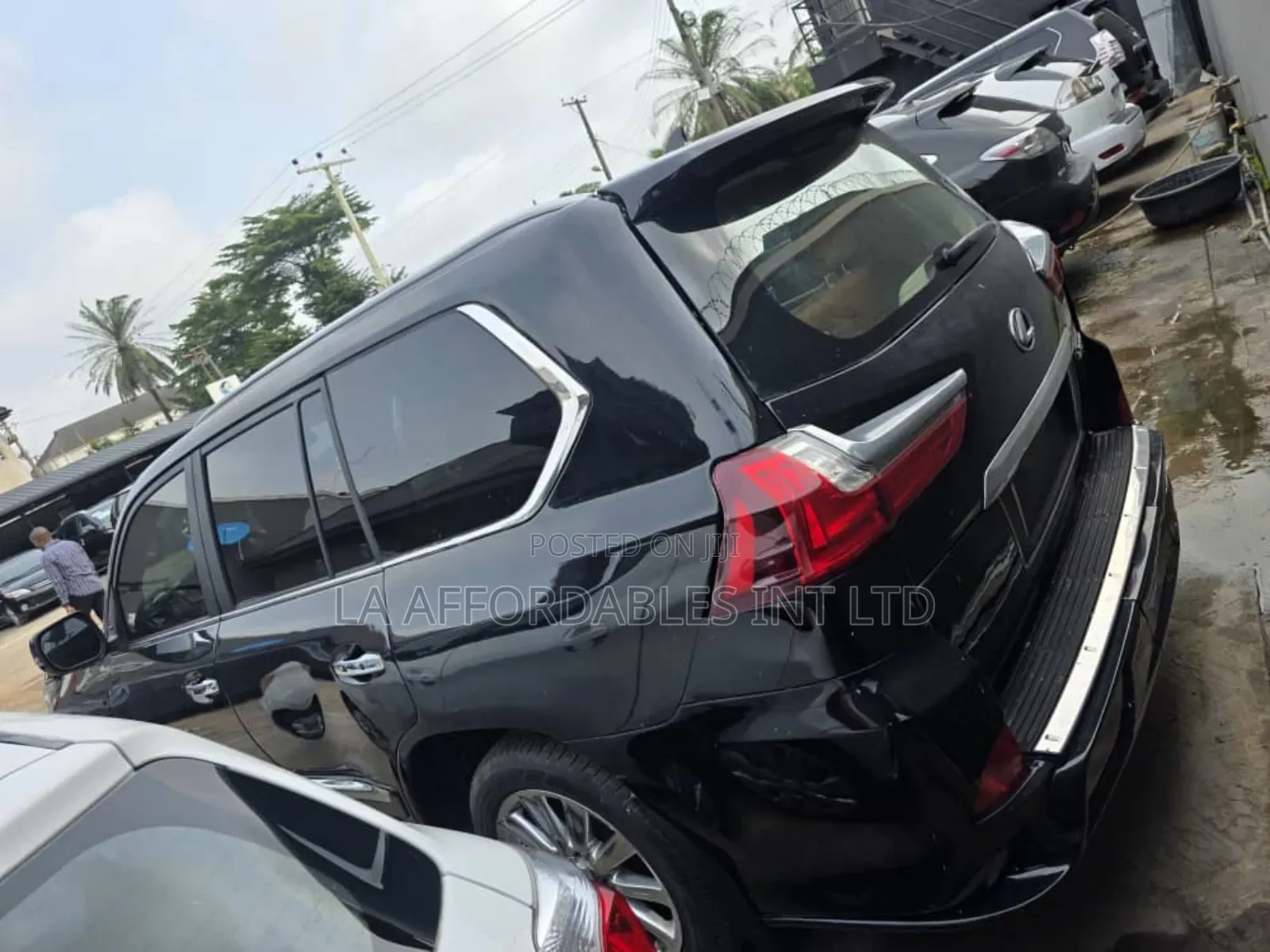 Lexus LX 570 AWD 2013 Black