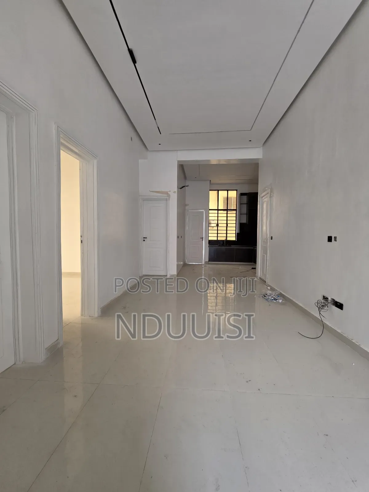 3bdrm Apartment in Lekki Phase 1 for sale