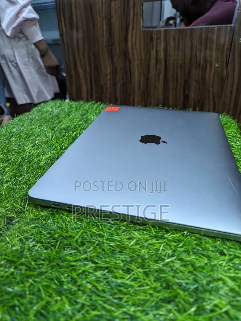 Laptop Apple MacBook Pro 2019 64GB Intel Core i9 SSD 512GB