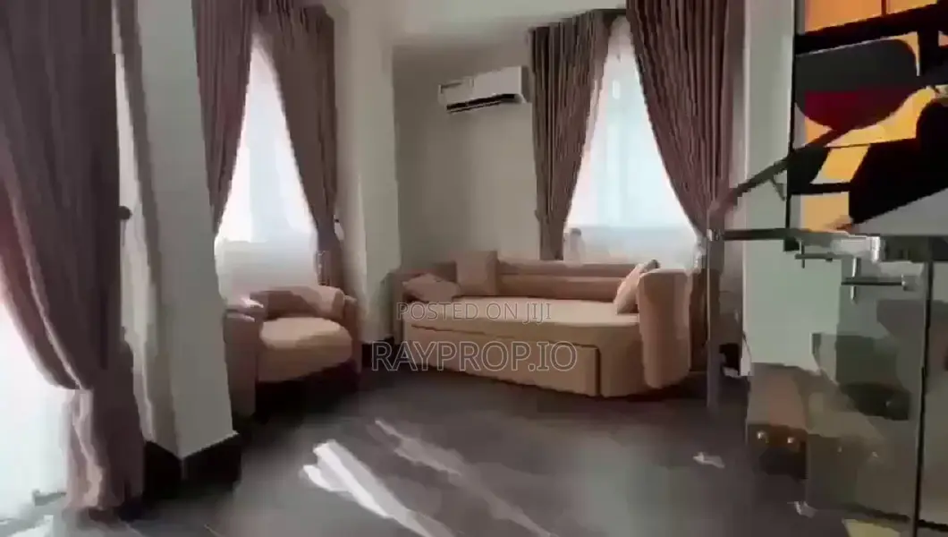 796382ty - Modern 2 Bedroom Shortlet in Ikate Lekki