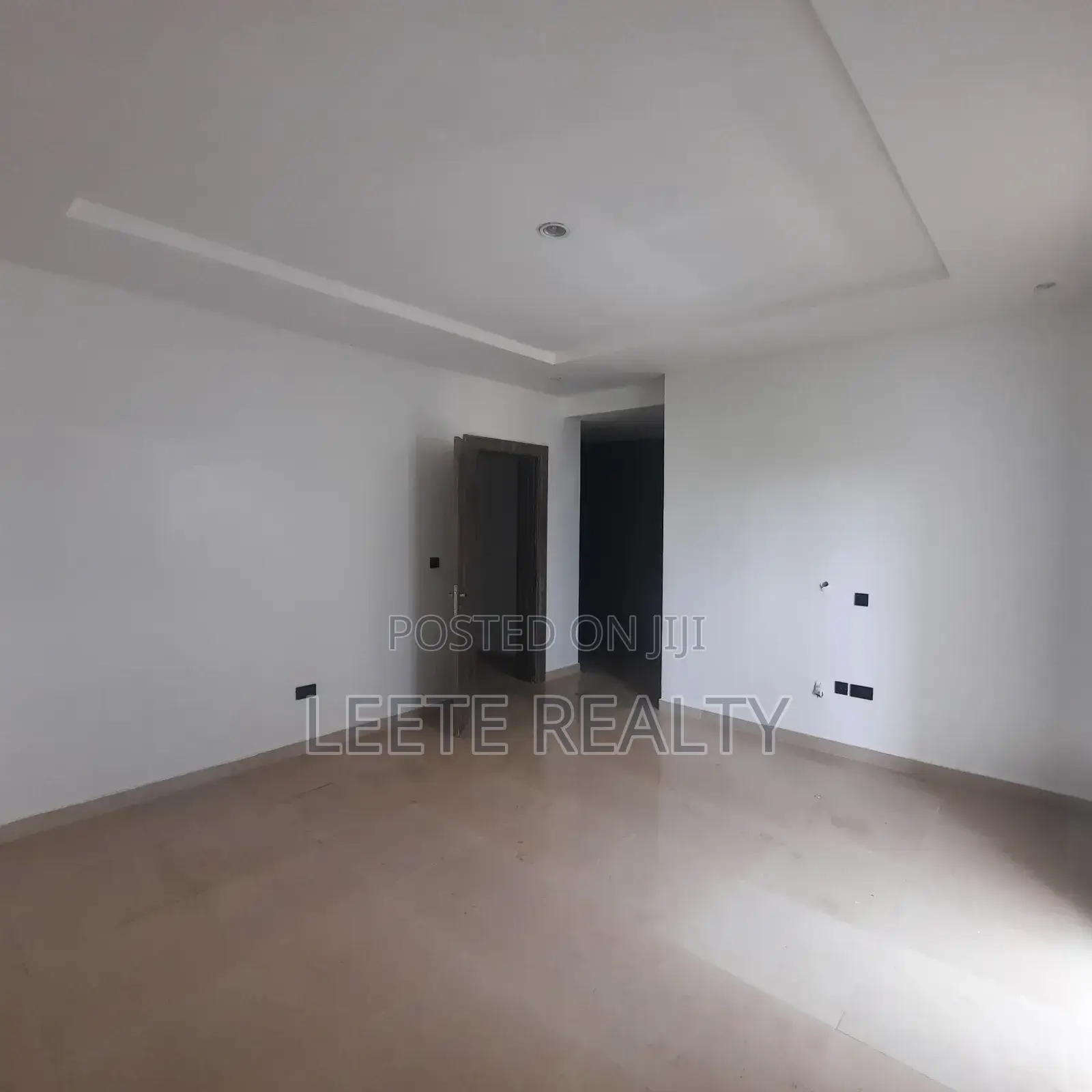 4bdrm Townhouse/Terrace in Jahi for sale