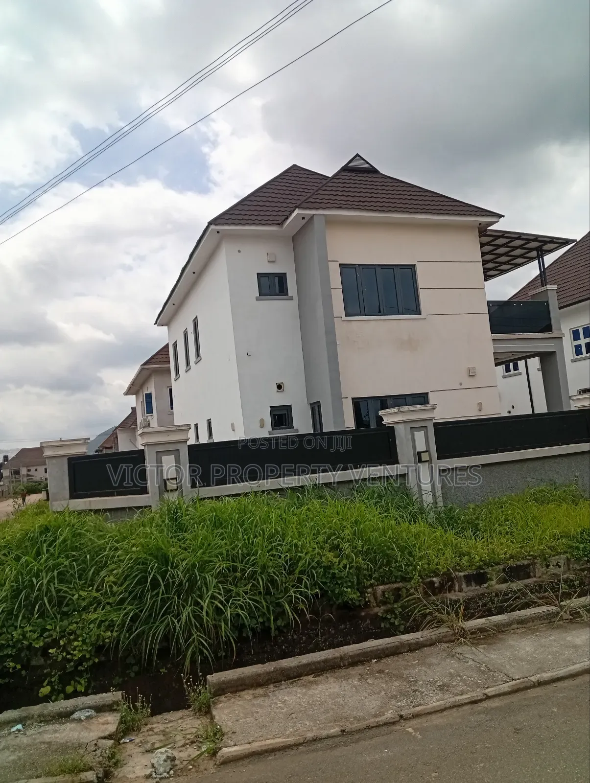 4bdrm Duplex in Kubwa for sale