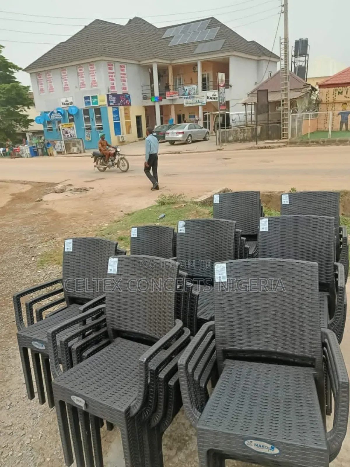 Plastic Restaurant Chair for Outdoor Seating