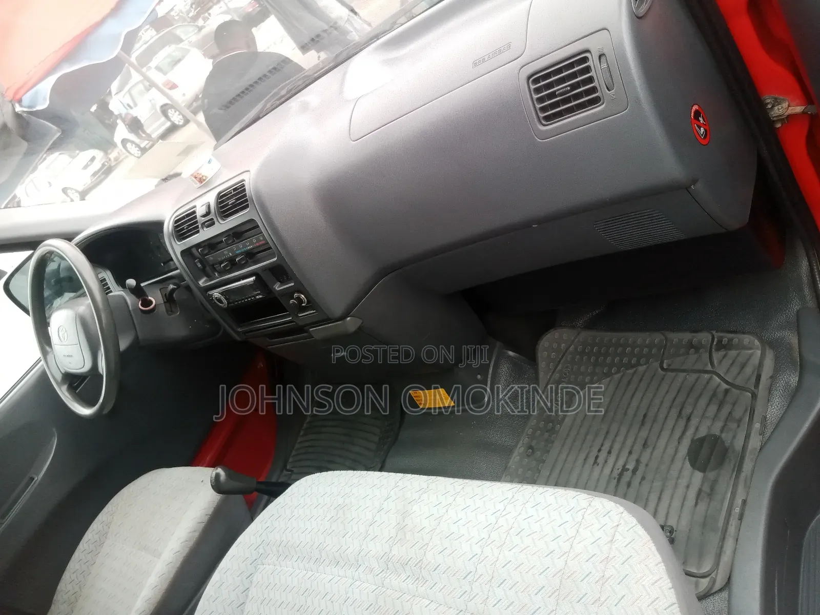 Toyota HiAce 2005 Red