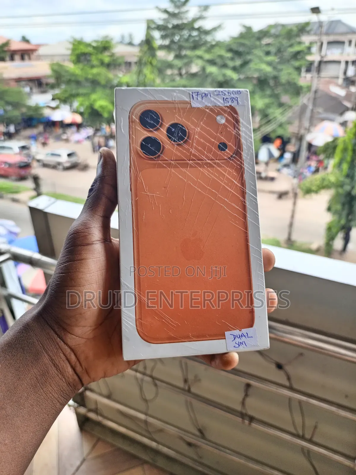 New Apple iPhone 17 Pro Max 256 GB Orange