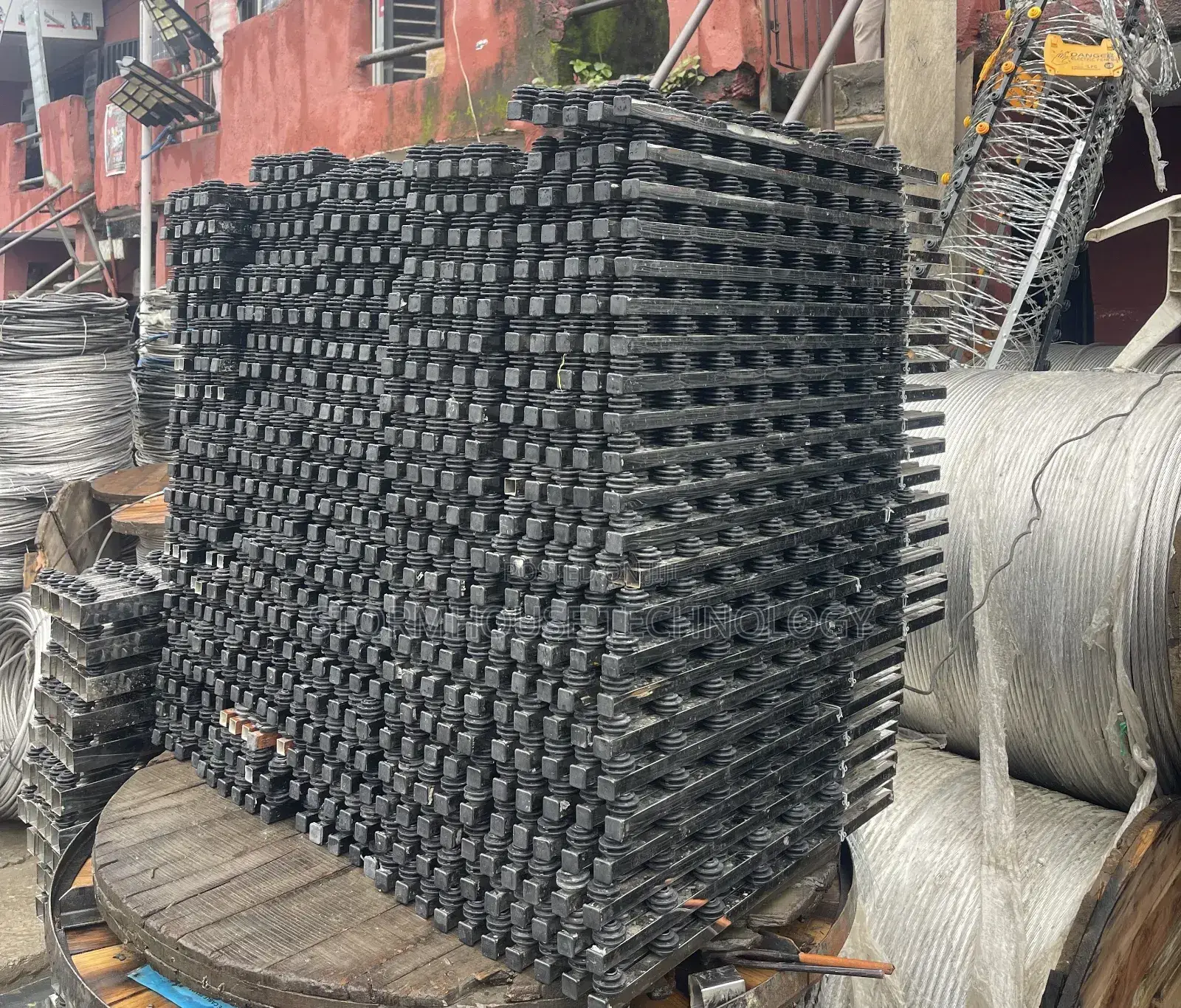 6 Line Poles (Electric Fence)