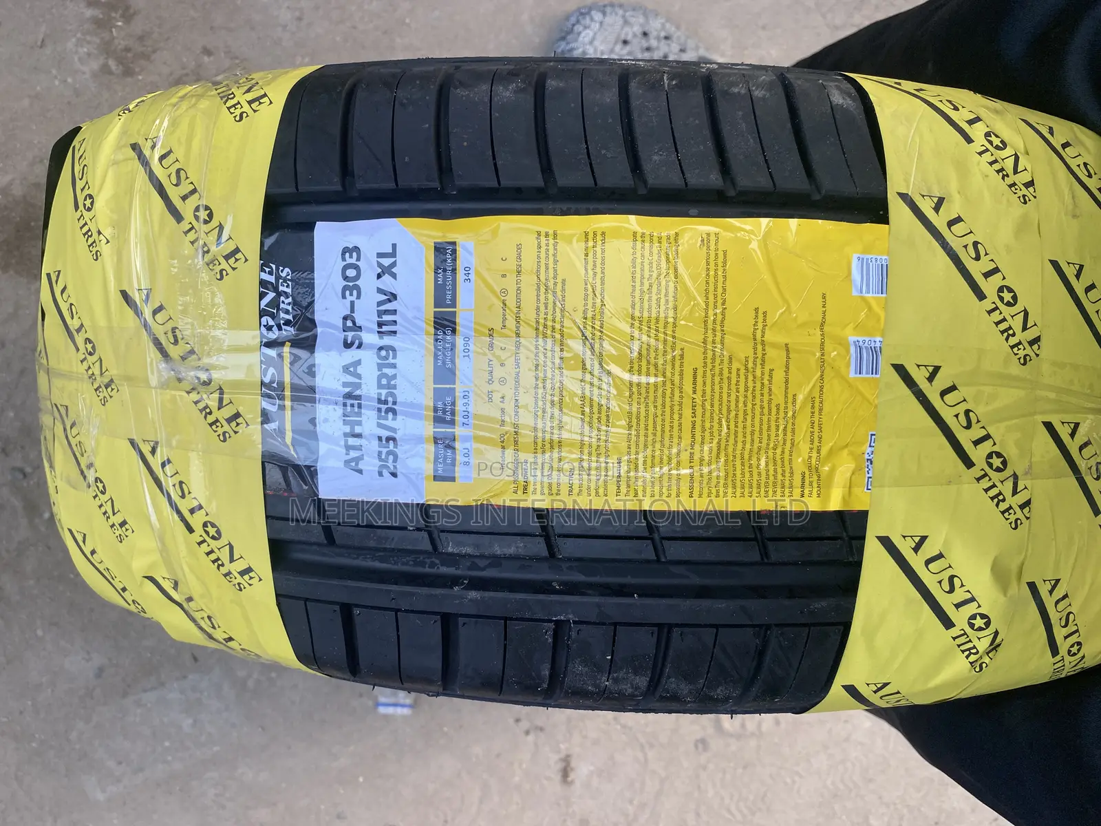 Brand New 255/55/19 Austone Tyre