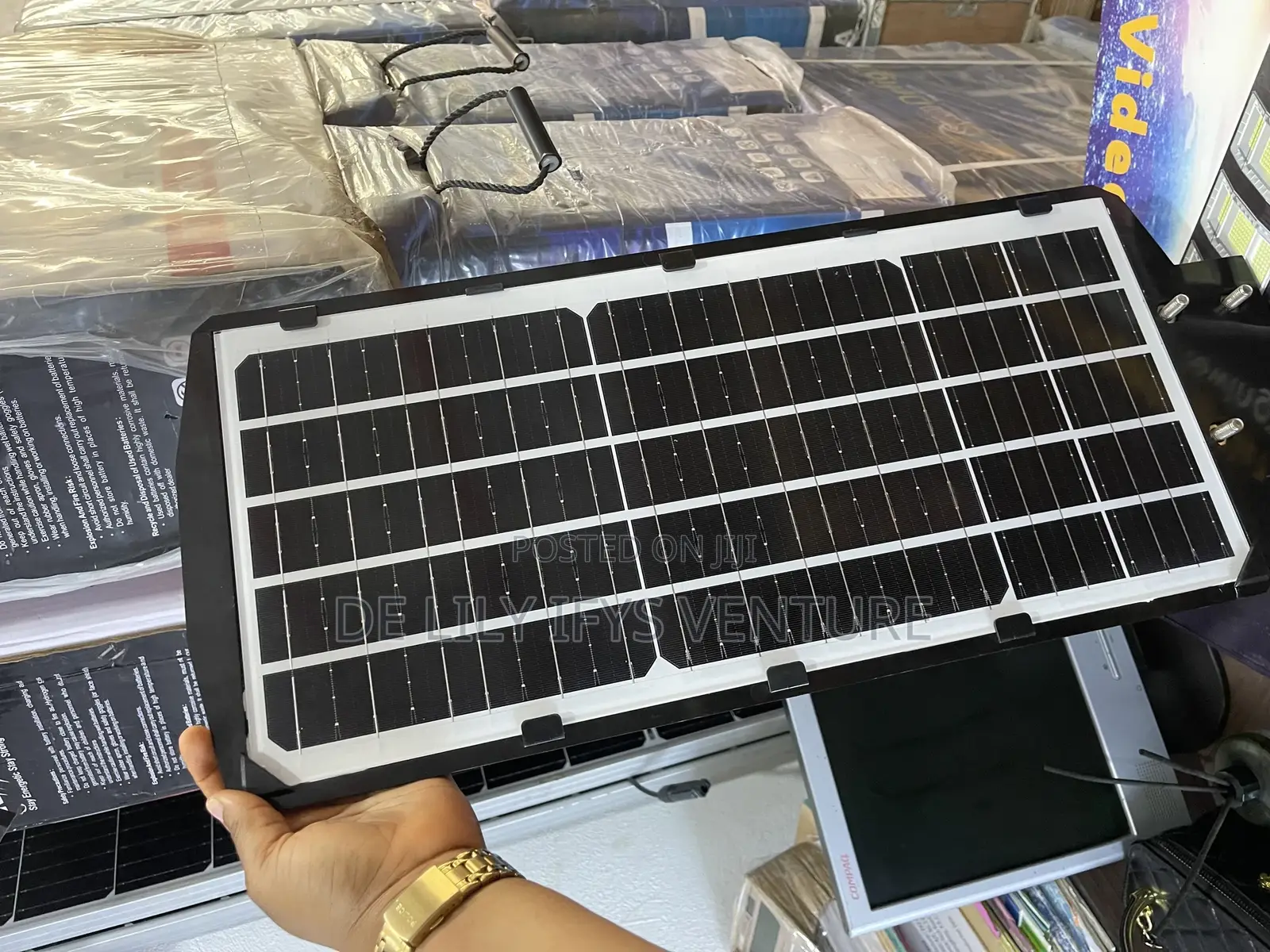 Ai Solar Camera/Light All in One