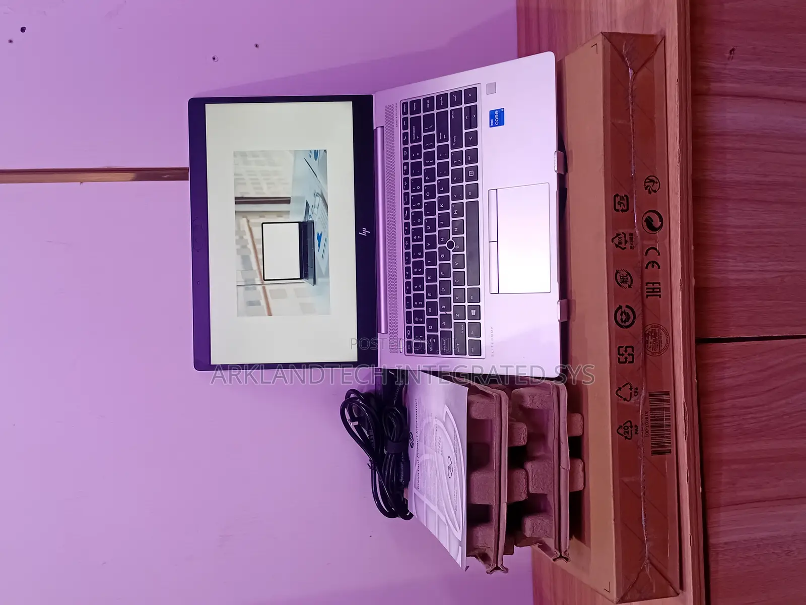 New Laptop HP EliteBook 840 G3 8GB Intel Core i5 SSD 512GB