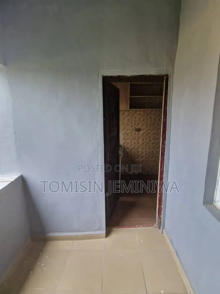 Furnished 2bdrm Block of Flats in Pacific Estate, Kubwa for rent
