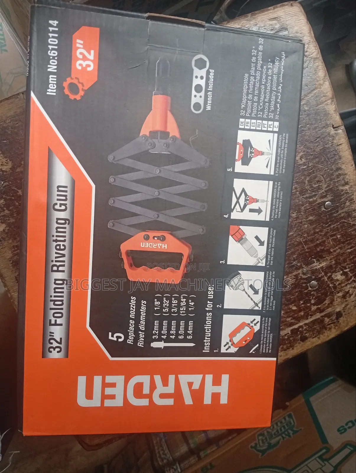 Pumping Rivet Machine